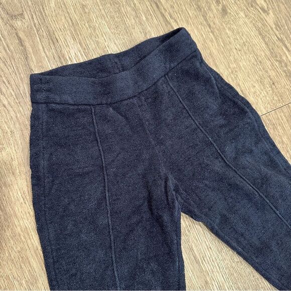 Barefoot Dreams CozyChic Ultra Lite® Youth Seamed Legging, black, size 6/7 - Picture 7 of 9